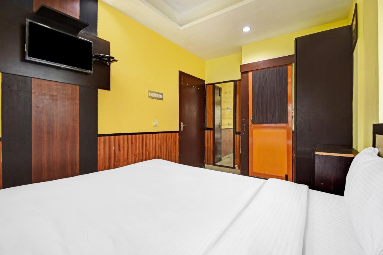 Flagship Hotel Eden Колката Екстериор снимка