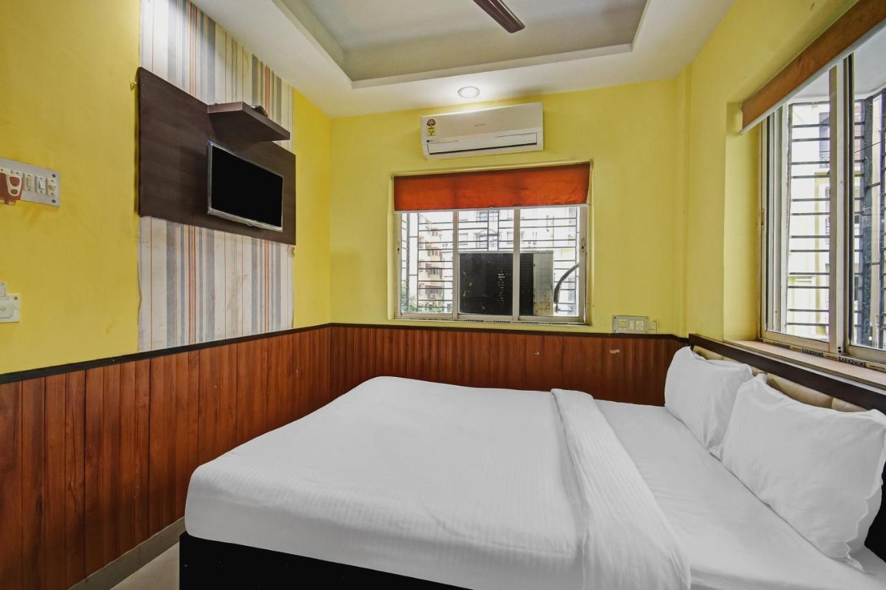 Flagship Hotel Eden Колката Екстериор снимка